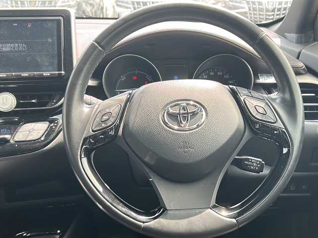 トヨタ Ｃ－ＨＲ G 千葉県 2017(平29)年 5.9万km メタルストリームM ナビＮＳＺＴ－Ｙ６６Ｔ　バックカメラ　ＴＶ　ＣＤ　Ｂｔ　ＥＴＣ　前後ドラレコ　追従型クルーズコントロール　ハーフレザー　シートヒーター　マット　前後コーナーセンサー　純正１８インチＡＷ　ＬＥＤライト
