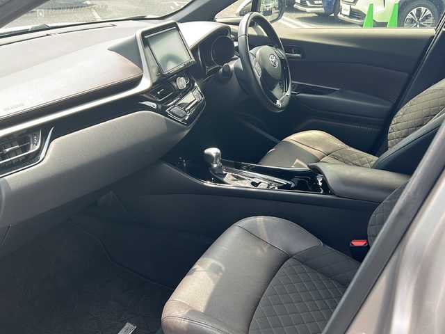 トヨタ Ｃ－ＨＲ G 千葉県 2017(平29)年 5.9万km メタルストリームM ナビＮＳＺＴ－Ｙ６６Ｔ　バックカメラ　ＴＶ　ＣＤ　Ｂｔ　ＥＴＣ　前後ドラレコ　追従型クルーズコントロール　ハーフレザー　シートヒーター　マット　前後コーナーセンサー　純正１８インチＡＷ　ＬＥＤライト
