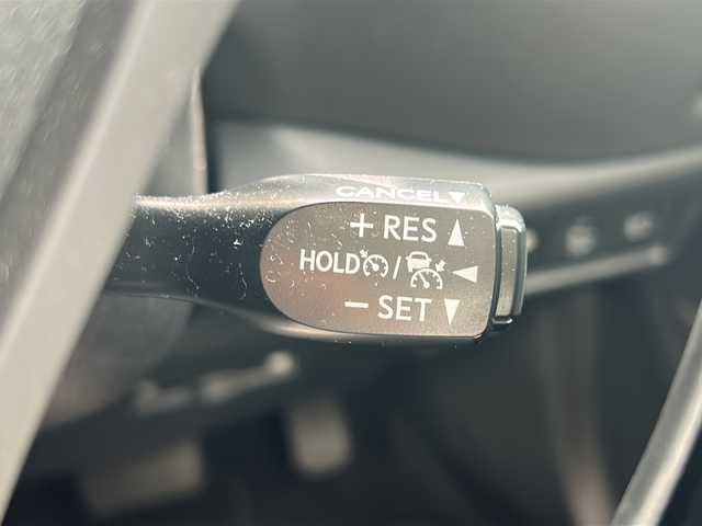 トヨタ Ｃ－ＨＲ G 千葉県 2017(平29)年 5.9万km メタルストリームM ナビＮＳＺＴ－Ｙ６６Ｔ　バックカメラ　ＴＶ　ＣＤ　Ｂｔ　ＥＴＣ　前後ドラレコ　追従型クルーズコントロール　ハーフレザー　シートヒーター　マット　前後コーナーセンサー　純正１８インチＡＷ　ＬＥＤライト
