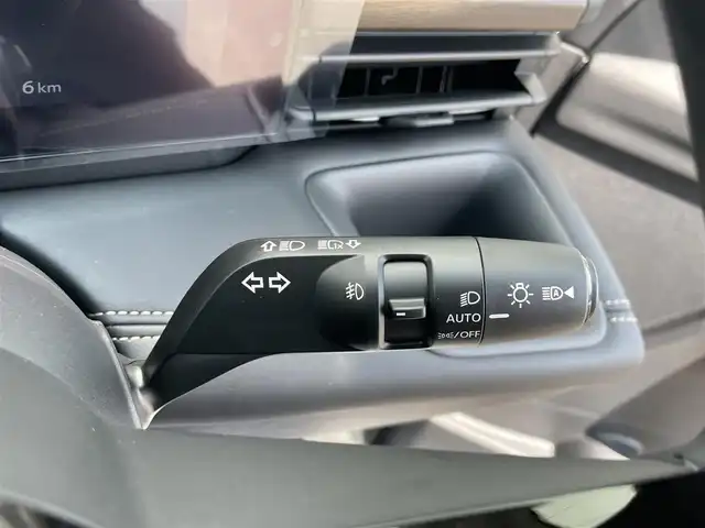 日産 セレナ e－パワー ハイウェイスター V 千葉県 2025(令7)年 0.1千km プリズムホワイト 登録済未使用車/　登録時走行距離6km/プロパイロット/　衝突軽減ブレーキ/レーンキープアシスト/　レーダークルーズコントロール/アダプティブハイビーム/　クリアランスソナー/ブラインドスポットモニター/純正フリップダウンモニター/純正12.3インチコネクトナビ/　フルセグ/BT/USB/カープレイ/HDMI/アラウンドビューモニター/ステアリングスイッチ/ETC2.0/ナビ連動ドライブレコーダー(前後)/ハンズフリースライドドア/ワイヤレス充電/電動パーキングブレーキ/オートブレーキホールド/LEDヘッドライト/オートライト/フォグライト/電動格納ミラー