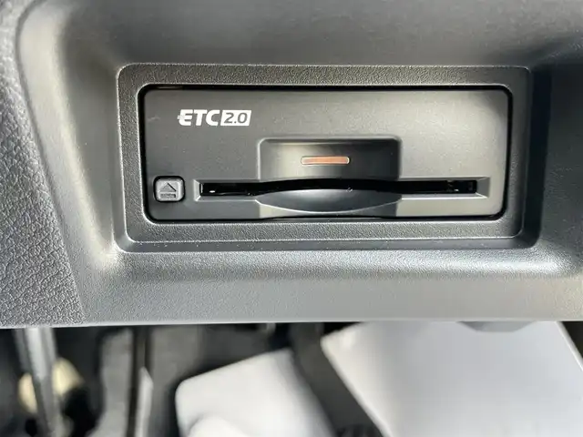日産 セレナ e－パワー ハイウェイスター V 千葉県 2025(令7)年 0.1千km プリズムホワイト 登録済未使用車/　登録時走行距離6km/プロパイロット/　衝突軽減ブレーキ/レーンキープアシスト/　レーダークルーズコントロール/アダプティブハイビーム/　クリアランスソナー/ブラインドスポットモニター/純正フリップダウンモニター/純正12.3インチコネクトナビ/　フルセグ/BT/USB/カープレイ/HDMI/アラウンドビューモニター/ステアリングスイッチ/ETC2.0/ナビ連動ドライブレコーダー(前後)/ハンズフリースライドドア/ワイヤレス充電/電動パーキングブレーキ/オートブレーキホールド/LEDヘッドライト/オートライト/フォグライト/電動格納ミラー