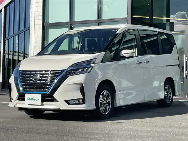 日産 セレナ e－パワー ハイウェイスター V 愛媛県 2020(令2)年 4.9万km ブリリアントホワイトパール 純正10インチナビ　/後席フリップダウンモニター　/全周囲カメラ　/両側電動スライド　/左側ハンズフリースライド　/プロパイロット　/デジタルインナーミラー　/ブラインドスポットモニター　/前後ドライブレコーダー/電動パーキングブレーキ/ステアリングリモコン/電格ミラー/純正ドアバイザー/純正フロアマット/現状サマー(純正AW)(195/65/R15)/TOYOTIRES