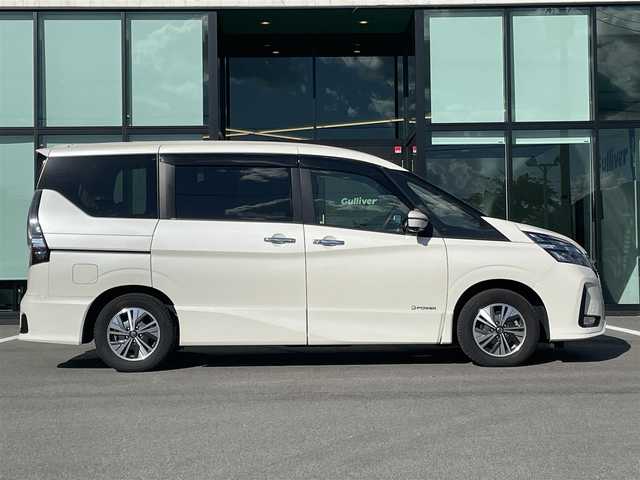 日産 セレナ e－パワー ハイウェイスター V 愛媛県 2020(令2)年 4.9万km ブリリアントホワイトパール 純正10インチナビ　/後席フリップダウンモニター　/全周囲カメラ　/両側電動スライド　/左側ハンズフリースライド　/プロパイロット　/デジタルインナーミラー　/ブラインドスポットモニター　/前後ドライブレコーダー/電動パーキングブレーキ/ステアリングリモコン/電格ミラー/純正ドアバイザー/純正フロアマット/現状サマー(純正AW)(195/65/R15)/TOYOTIRES