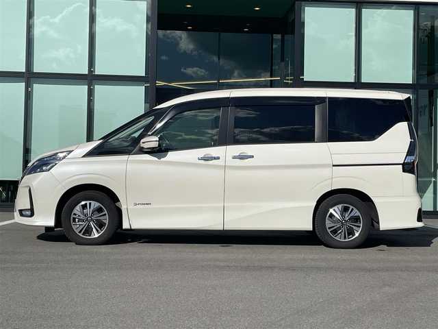 日産 セレナ e－パワー ハイウェイスター V 愛媛県 2020(令2)年 4.9万km ブリリアントホワイトパール 純正10インチナビ　/後席フリップダウンモニター　/全周囲カメラ　/両側電動スライド　/左側ハンズフリースライド　/プロパイロット　/デジタルインナーミラー　/ブラインドスポットモニター　/前後ドライブレコーダー/電動パーキングブレーキ/ステアリングリモコン/電格ミラー/純正ドアバイザー/純正フロアマット/現状サマー(純正AW)(195/65/R15)/TOYOTIRES