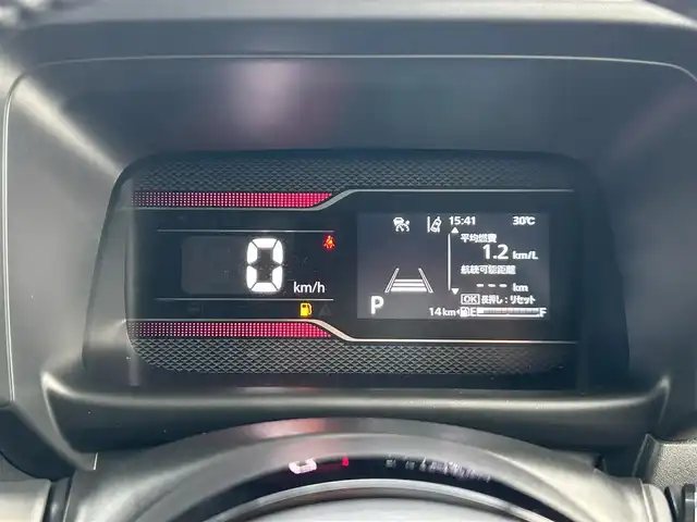 スズキ スペーシア カスタム HYBRID XS ターボ 福島県 2025(令7)年 0.1千km ピュアホワイトパール/ブラック2トーン スズキセーフティサポート/デュアルセンサーブレーキサポートII/アダプティブクルーズコントロール（ACC）/車線維持支援機能/車線逸脱抑制機能/車線逸脱警報機能/ふらつき警報機能/標識認識機能/ハイビームアシスト/発進お知らせ機能/ヘッドアップディスプレイ/誤発進抑制機能/後方誤発進抑制機能/スズキコネクト対応通信機装着車/純正ナビゲーション/【CD/DVD/USB/HDMI/BT/TV】/全方位モニター/ドライブレコーダー１２型デジタルミラー/型番：DVR-DM1246A-IC/フリップダウンモニター/ビルトインETC/両側電動スライドドア/前席シートヒーター/ステアリングヒーター/ステアリングリモコン/パドルシフト/シートバックテーブル/リアサーキュレーター/後席マルチユースフラップ/リアドアロールサンシェード/LEDオートライト/LEDフォグランプ/純正フロアマット/純正ドアバイザー