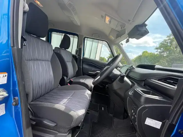 スズキ ソリオ HV MZ 大阪府 2021(令3)年 2.4万km スピーディーブルーM 全方位カメラ /パーキングアシスト /ETC /Bluetooth /追従走行型クルーズコントロール　/シートヒーター　/前後ドライブレコーダー　/純正フロアマット　/メモリーナビ　/純正ナビ　/フルセグテレビ　/プッシュスタート/両側パワースライドドア