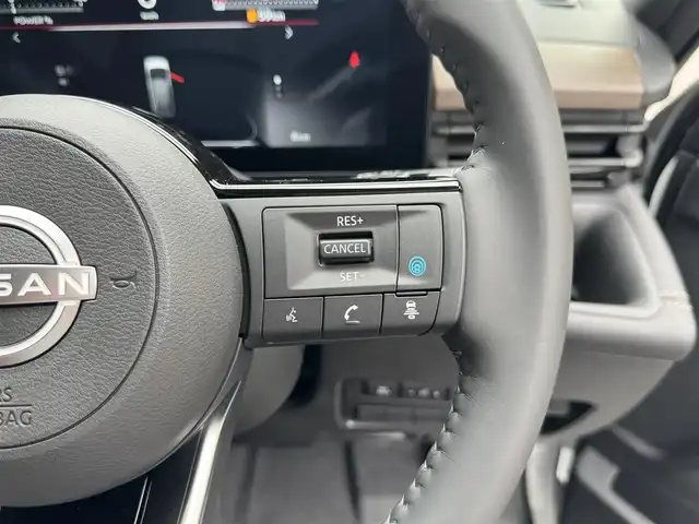 日産 セレナ e－パワー ハイウェイスター V 滋賀県 2025(令7)年 0.1千km プリズムホワイト 登録済未使用車/純正12.3インチナビ/Bluetooth/USB/HDMI/フルセグTV/フロント/サイド/バック/全方位カメラ/追従クルーズコントロール/両側パワースライドドア/ハーフレザーシート/デジタルインナーミラー/ワイヤレス充電/前後ドライブレコーダー/ETC2.0/LEDヘッドライト/オートハイビーム/オートライト/スマートキー