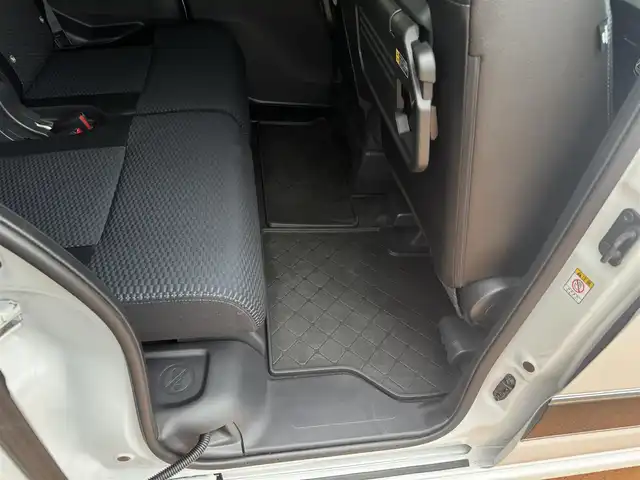 ダイハツ タント カスタム RS 三重県 2023(令5)年 0.3万km パール ワンオーナー/ターボ/スマートアシスト/シートヒーター/ディスプレイオーディオ/スペアキーあり/ETC/バックカメラ/クルーズコントロール/両側パワースライドドア