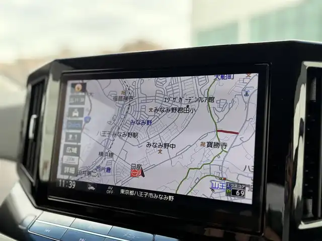 日産 エルグランド 250HWS アーバンクロム 東京都 2022(令4)年 3.8万km 黒 全方位運転支援システム/・エマージェンシーブレーキ/・車線逸脱警報機能/・インテリジェントクルーズコントロール/・ブラインドスポットアシスト/・コーナーセンサー/・アラウンドビューモニター/プッシュスタート/純正ナビ/フルセグTV/ETC/ドライブレコーダー/両側パワースライドドア/パワーバックドア/ハーフレザーシート/オットマン/後席ロールサンシェード/LEDヘッドライト/ドアバイザー/18インチ純正アルミホイール/スマートキー