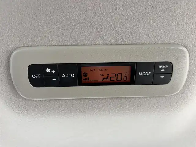 日産 エルグランド 250HWS アーバンクロム 東京都 2022(令4)年 3.8万km 黒 全方位運転支援システム/・エマージェンシーブレーキ/・車線逸脱警報機能/・インテリジェントクルーズコントロール/・ブラインドスポットアシスト/・コーナーセンサー/・アラウンドビューモニター/プッシュスタート/純正ナビ/フルセグTV/ETC/ドライブレコーダー/両側パワースライドドア/パワーバックドア/ハーフレザーシート/オットマン/後席ロールサンシェード/LEDヘッドライト/ドアバイザー/18インチ純正アルミホイール/スマートキー