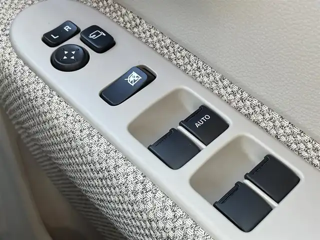 スズキ ラパン X 岩手県 2018(平30)年 4.7万km フェニックスレッドパール ７インチ純正ナビ　フルセグ　Ｂｌｕｅｔｏｏｔｈ　レーダーブレーキサポート　前席シートヒーター　ＵＶカットガラス　衝突安全ボディー　ウッドパネル　純正ＡＷ　フルオートエアコン　ＥＴＣ　ＨＩＤヘッドランプ