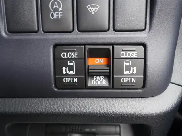 トヨタ ノア Si 山形県 2015(平27)年 5.4万km ブラック 4WD/ワンオーナー/Androidナビ/　　【BT】/両側パワースライドドア/LEDオートヘッドライト/純正16インチアルミホイール/アイドリングストップ/ステアリングスイッチ/MTモード付AT/電動格納ウィンカーミラー/フォグランプ/WAAC/スマートキー/ETC