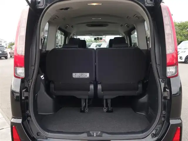 トヨタ ノア Si 山形県 2015(平27)年 5.4万km ブラック 4WD/ワンオーナー/Androidナビ/　　【BT】/両側パワースライドドア/LEDオートヘッドライト/純正16インチアルミホイール/アイドリングストップ/ステアリングスイッチ/MTモード付AT/電動格納ウィンカーミラー/フォグランプ/WAAC/スマートキー/ETC