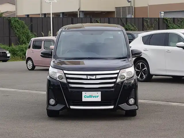 トヨタ ノア Si 山形県 2015(平27)年 5.4万km ブラック 4WD/ワンオーナー/Androidナビ/　　【BT】/両側パワースライドドア/LEDオートヘッドライト/純正16インチアルミホイール/アイドリングストップ/ステアリングスイッチ/MTモード付AT/電動格納ウィンカーミラー/フォグランプ/WAAC/スマートキー/ETC
