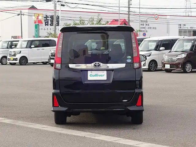 トヨタ ノア Si 山形県 2015(平27)年 5.4万km ブラック 4WD/ワンオーナー/Androidナビ/　　【BT】/両側パワースライドドア/LEDオートヘッドライト/純正16インチアルミホイール/アイドリングストップ/ステアリングスイッチ/MTモード付AT/電動格納ウィンカーミラー/フォグランプ/WAAC/スマートキー/ETC