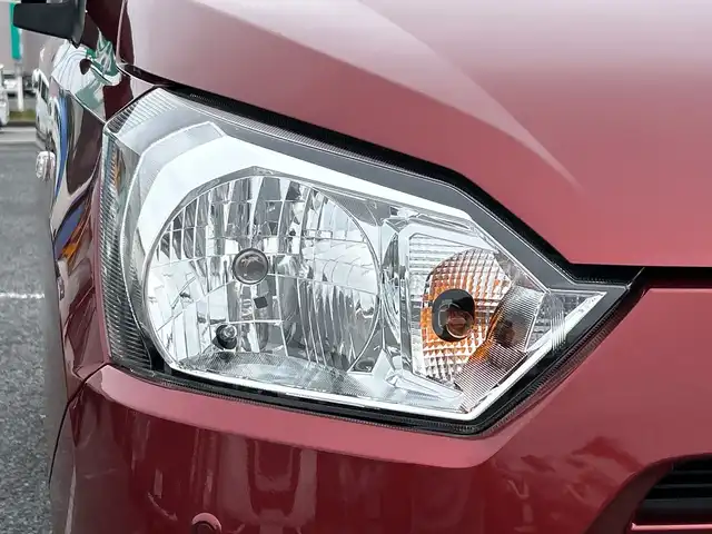 ダイハツ ミラ イース L SAⅢ 千葉県 2022(令4)年 0.6万km ファイアークォーツレッドM ケンウッドナビ　ドラレコ　ＥＴＣ　ＴＶ　ＢＴ　ＤＶＤ　スマートアシスト　オートマチックハイビーム　横滑り防止　キーレス バックセンサー アイドリングストップ　フロアマット