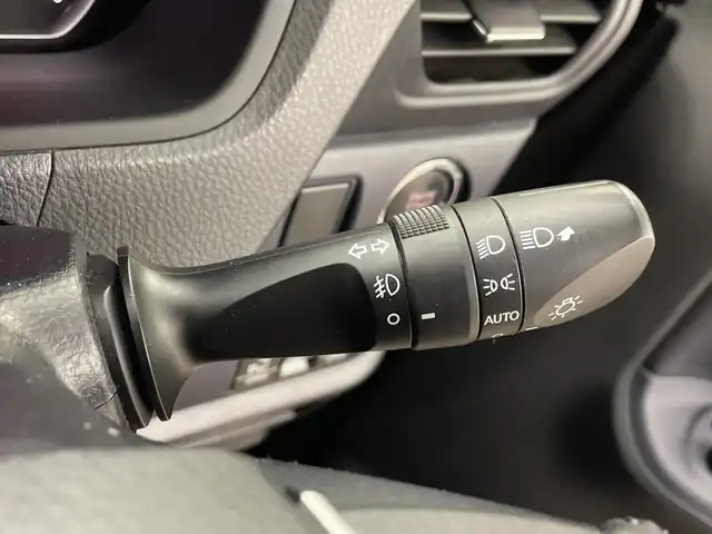 トヨタ ヴォクシー ZS 鹿児島県 2014(平26)年 6.2万km ボルドーマイカメタリック TRDエアロ/社外9インチSDナビ/（FM/AM/DVD/CD/フルセグテレビ/Bluetooth）/アルパイン製10.2インチフリップダウンモニター/ドライブレコーダー/両側パワースライドドア/純正16インチアルミホイール/バックカメラ/革巻きステアリング/アイドリングストップ/ステアリングスイッチ/LEDヘッドライト/オートライト/フォグランプ/純正フロアマット/ウィンカーミラー/ドアバイザー/プッシュスタート/スマートキー/ETC