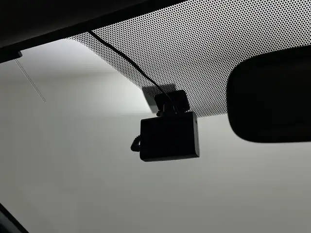 トヨタ ヴォクシー ZS 鹿児島県 2014(平26)年 6.2万km ボルドーマイカメタリック TRDエアロ/社外9インチSDナビ/（FM/AM/DVD/CD/フルセグテレビ/Bluetooth）/アルパイン製10.2インチフリップダウンモニター/ドライブレコーダー/両側パワースライドドア/純正16インチアルミホイール/バックカメラ/革巻きステアリング/アイドリングストップ/ステアリングスイッチ/LEDヘッドライト/オートライト/フォグランプ/純正フロアマット/ウィンカーミラー/ドアバイザー/プッシュスタート/スマートキー/ETC