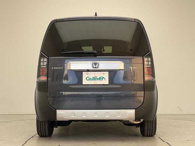 ホンダ フリード ハイブリット e:HEV クロスター 愛知県 2025(令7)年 0.1千km グレー 登録済未使用車/純正9型ディスプレイオーディオナビ/バックカメラ/両側パワースライドドア/シートヒーター/レーダークルーズコントロール/コーナーセンサー/純正アルミホイール/ルーフレール/LEDヘッドライト/衝突軽減システム/フルセグ/Bluetooth/ステアリングスイッチ/スマートキー/プッシュスタート