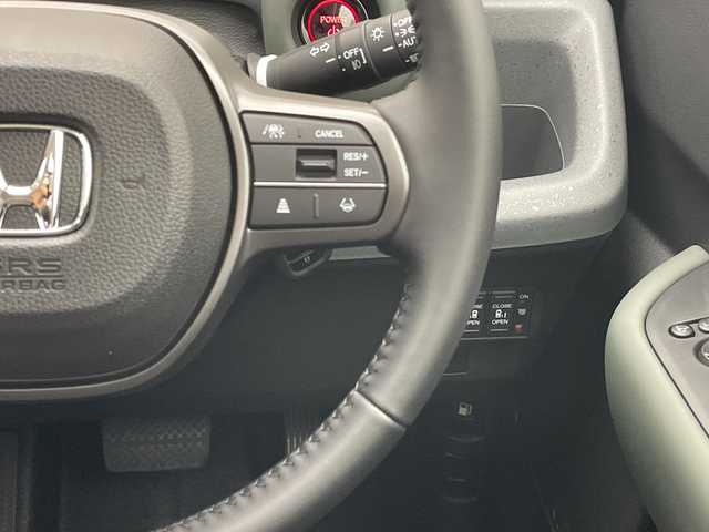 ホンダ フリード ハイブリット e:HEV クロスター 愛知県 2025(令7)年 0.1千km グレー 登録済未使用車/純正9型ディスプレイオーディオナビ/バックカメラ/両側パワースライドドア/シートヒーター/レーダークルーズコントロール/コーナーセンサー/純正アルミホイール/ルーフレール/LEDヘッドライト/衝突軽減システム/フルセグ/Bluetooth/ステアリングスイッチ/スマートキー/プッシュスタート