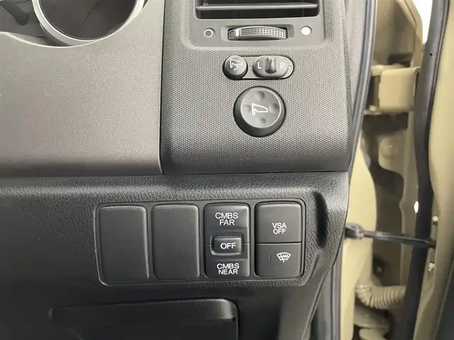 ホンダ クロスロード 20Xi 群馬県 2010(平22)年 9.5万km ベージュ 純正HDDナビ/（HDD/AM/FM）/前席シートヒーター/－－－－－－－－－/オールペイント　純正ナビ　バックカメラ　衝突軽減ブレーキ　クルーズコントロール　前席シートヒーター　ＨＩＤヘッドライト　ＥＴＣ　スマートキー　ステアリングスイッチ　フォグランプ　４ＷＤ　全塗装　禁煙