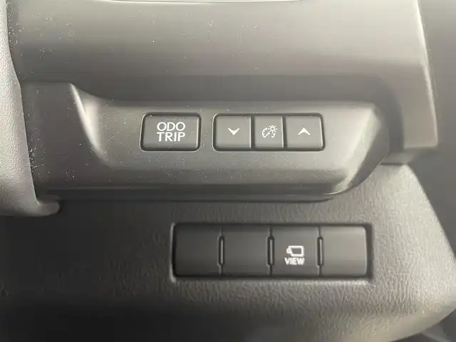 レクサス ＵＸ 250h アーバンエレガンス 熊本県 2021(令3)年 5万km グラファイトブラックガラスフレーク 純正メーカーＯＰナビＤＴＶ/・CD/DVD/BT/SD/USB/フルセグ/パノラミックビューモニター/ビルトインETC2.0/白革シート/・パワーシート/・エアーシート/サンルーフ/ハンドルヒーター/ステアリングスイッチ/前後ドライブレコーダー/パワーバックドア/ブラックルーフレール/LEDヘッドライト/・フォグ/ウィンカードアミラー/Lexus Safety System+/・プリクラッシュセーフティ/・レーダークルーズコントロール/・レーントレーシングアシスト/・レーンディパーチャーアラート/・ロードサインアシスト/・発進遅れ告知機能/マット/スマートキー/保証書・取説有り