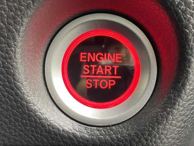 ホンダ Ｎ ＢＯＸ L ターボ 茨城県 2021(令3)年 5.7万km クリスタルブラックパール 純正８型ナビ　バックモニター　フルセグＴＶ　衝突軽減ブレーキ　両側電動スライドドア　ＬＥＤライト　シートヒーター　コーナーセンサー　ビルトインＥＴＣ　横滑り防止装置　スマートキー　純正アルミホイール