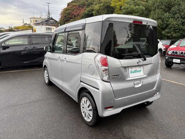 日産 デイズ ルークス X 大阪府 2019(平31)年 1.9万km スターリングシルバーM 純正ナビ/アラウンドビューモニター/フルセグ/片側パワースライドドア/エマージェンシーブレーキ/ソナー/ドライブレコーダー/ETC/プッシュスタート/スマートキー×2