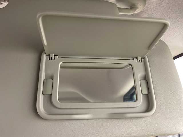 ホンダ Ｎ ＢＯＸ G 道央・札幌 2013(平25)年 13万km クリスタルブラックパール ・4WD/・CD/AM/FM/AUX/・ミラーヒーター/・両側スライドドア/・純正フロアマット/・純正ドアバイザー/・横滑り防止/・ABS/・夏タイヤAWセット積込/・ライトレベライザー/・プッシュスタート/・スマートキー