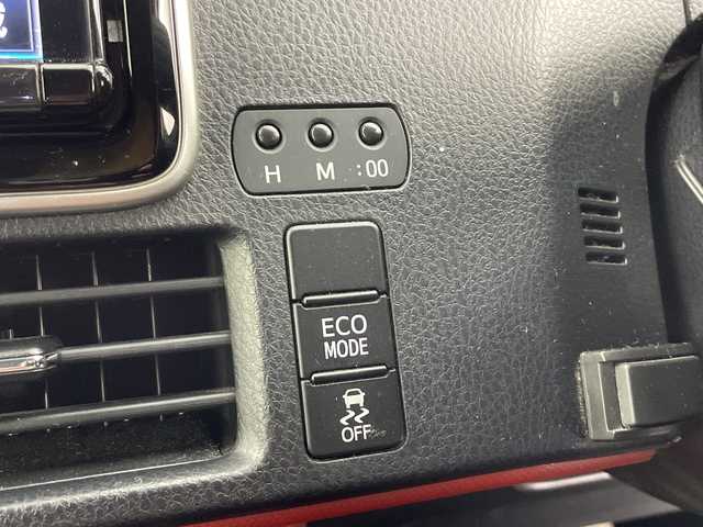 トヨタ ヴォクシー ZS 富山県 2017(平29)年 6.6万km ブラッキッシュアゲハガラスフレーク 純正9インチナビ【NSZT-Y66T】/(AM/FM/CD/DVD/SD/USB/BT)/フルセグTV/バックカメラ/両側パワースライドドア/衝突被害軽減ブレーキ/クルーズコントロール/レーンキープアシスト/オートマチックハイビーム/LEDヘッドライト/ビルトインETC2.0/ドライブレコーダー前後/スマートキー/プッシュスタート/純正フロアマット/アイドリングストップ/ドアバイザー