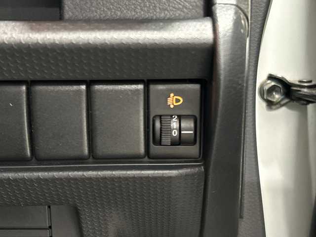 スズキ ハスラー A 千葉県 2016(平28)年 1.7万km クリスタルホワイトP ナビＡＶＩＣ－ＨＲＺ０８８　ＡＭ　ＦＭ　ＣＤ　ＤＶＤ　ワンセグ　Ｂｌｕｅｔｏｏｔｈ　フロアマット　ドアバイザー　キーレス　パワステ　パワーウィンドウ　純正１５インチホイール