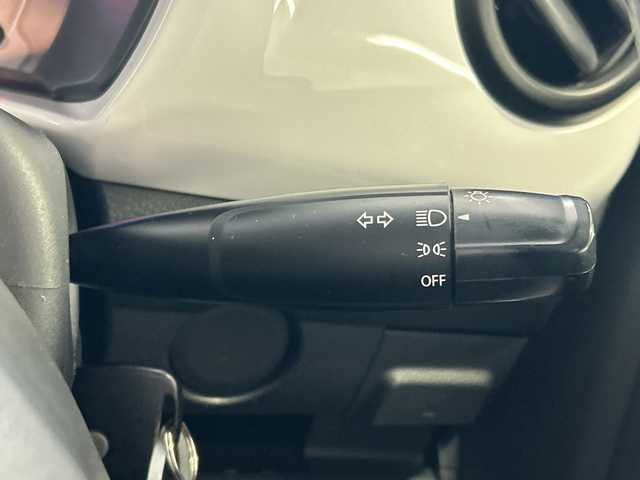 スズキ ハスラー A 千葉県 2016(平28)年 1.7万km クリスタルホワイトP ナビＡＶＩＣ－ＨＲＺ０８８　ＡＭ　ＦＭ　ＣＤ　ＤＶＤ　ワンセグ　Ｂｌｕｅｔｏｏｔｈ　フロアマット　ドアバイザー　キーレス　パワステ　パワーウィンドウ　純正１５インチホイール