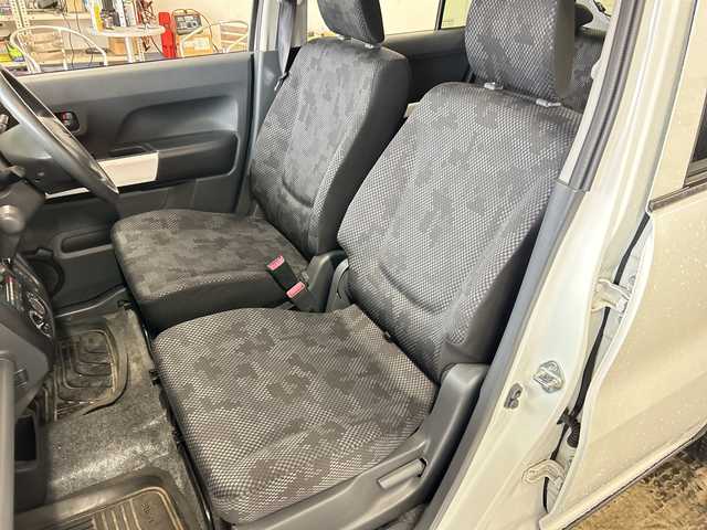 スズキ ハスラー A 千葉県 2016(平28)年 1.7万km クリスタルホワイトP ナビＡＶＩＣ－ＨＲＺ０８８　ＡＭ　ＦＭ　ＣＤ　ＤＶＤ　ワンセグ　Ｂｌｕｅｔｏｏｔｈ　フロアマット　ドアバイザー　キーレス　パワステ　パワーウィンドウ　純正１５インチホイール