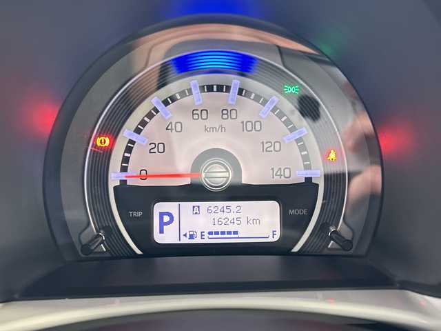 スズキ ハスラー A 千葉県 2016(平28)年 1.7万km クリスタルホワイトP ナビＡＶＩＣ－ＨＲＺ０８８　ＡＭ　ＦＭ　ＣＤ　ＤＶＤ　ワンセグ　Ｂｌｕｅｔｏｏｔｈ　フロアマット　ドアバイザー　キーレス　パワステ　パワーウィンドウ　純正１５インチホイール