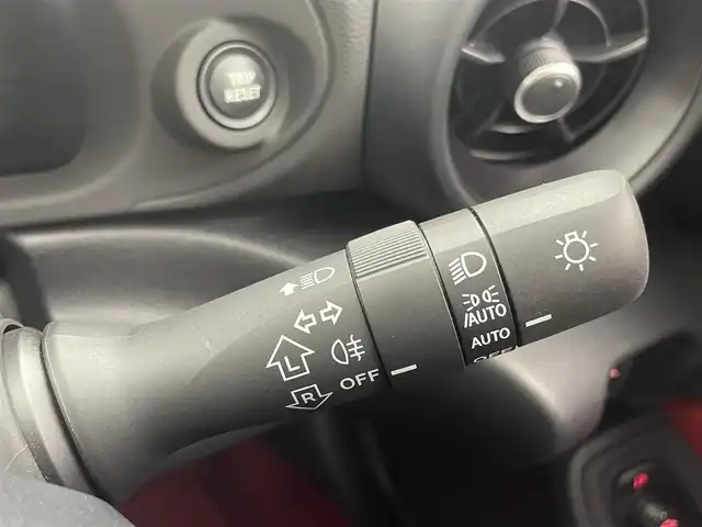 トヨタ ＧＲ８６ RZ 茨城県 2022(令4)年 1.2万km クリスタルホワイトパール 社外9型フローティングナビ/バックカメラ/フルセグ/GRスポイラー（F/S/R）/GRマフラー/クルーズコントロール/ETC/シートヒーター/純正18インチAW/LEDヘッドライト/スマートキー