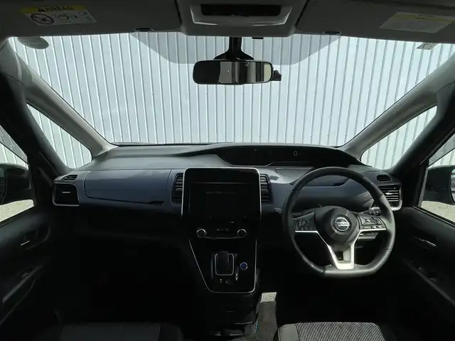日産 セレナ e－パワー ハイウェイスター V 滋賀県 2020(令2)年 5.8万km ダイヤモンドブラック 純正SDナビ/・フルセグTV/・DVD/・Blu-ray/・CD/純正後席モニター/純正ドラレコ/純正ETC2.0/全方位カメラ/ハンズフリー両側パワースライドドア/LEDヘッドライト/オートライト/オートハイビーム/クルーズコントロール/前後コーナーセンサー/レーンキープアシスト/衝突被害軽減システム/社外アルミホイール/スマートキー