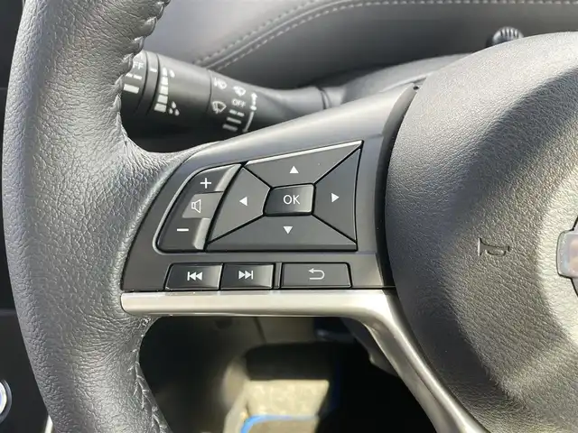 日産 セレナ e－パワー ハイウェイスター V 滋賀県 2020(令2)年 5.8万km ダイヤモンドブラック 純正SDナビ/・フルセグTV/・DVD/・Blu-ray/・CD/純正後席モニター/純正ドラレコ/純正ETC2.0/全方位カメラ/ハンズフリー両側パワースライドドア/LEDヘッドライト/オートライト/オートハイビーム/クルーズコントロール/前後コーナーセンサー/レーンキープアシスト/衝突被害軽減システム/社外アルミホイール/スマートキー