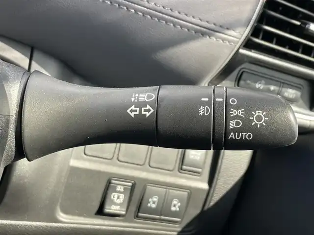 日産 セレナ e－パワー ハイウェイスター V 滋賀県 2020(令2)年 5.8万km ダイヤモンドブラック 純正SDナビ/・フルセグTV/・DVD/・Blu-ray/・CD/純正後席モニター/純正ドラレコ/純正ETC2.0/全方位カメラ/ハンズフリー両側パワースライドドア/LEDヘッドライト/オートライト/オートハイビーム/クルーズコントロール/前後コーナーセンサー/レーンキープアシスト/衝突被害軽減システム/社外アルミホイール/スマートキー