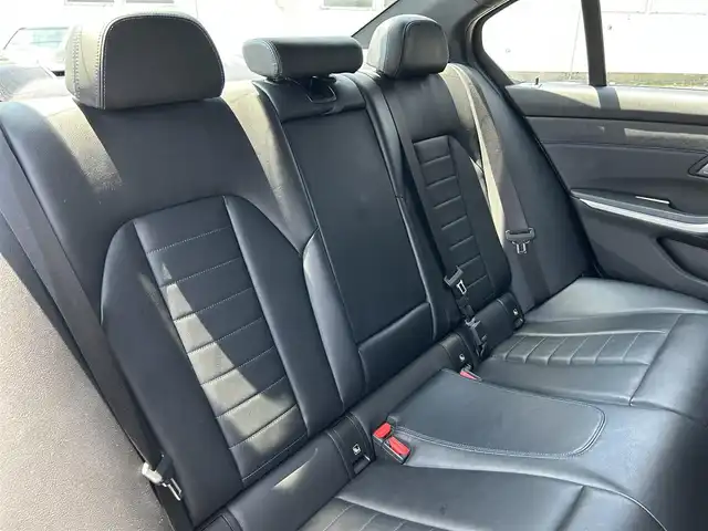 ＢＭＷ ３２０ｄ xDrive Mスポーツ 道東・釧路十勝 2019(令1)年 4.4万km ミネラルホワイト コンフォートパッケージ/　・オートマチックトランク/　・タイプC対応USB/　・パーキングアシストプラス/アダプティブクルーズコントロール/レーンキープアシスト/黒革/シートヒーター/純正HDDナビ/BT/USB/メモリ付きパワーシート/バックカメラ/ワイヤレス充電/LEDヘッドライト/オートライト/オートマチックハイビーム/フロント/リアフォグライト/純正19インチAW/純正フロアマット/パドルシフト/パークディスタンスコントロール/ミラーETC