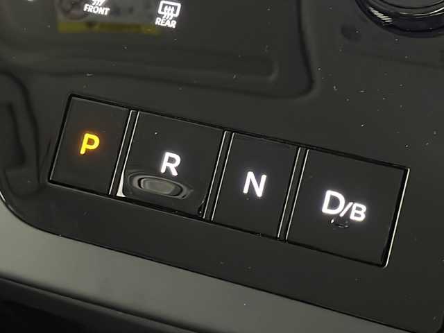 日産 セレナ e－パワー ハイウェイスター V 広島県 2023(令5)年 0.9万km ダイヤモンドブラック 禁煙車/純正９型ディスプレイオーディオ/アラウンドビューモニター/インテリジェントルームミラー/ハンズフリー付両側パーワースライドドア/ホールド機能付電動パーキングブレーキ/プロパイロット/ＥＴＣ/オートマチックハイビーム/コーナーセンサー/レーンキープアシスト/衝突軽減/踏み間違い防止/フォグランプ/LEDヘッドライト/エアバッグ(運転席/助手席/サイド/カーテン)/純正16インチアルミホイール (205/65/16)