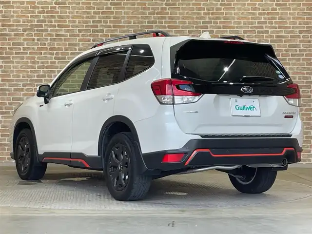 スバル フォレスター ハイブリッド X－ブレイク 岩手県 2021(令3)年 3.4万km クリスタルホワイトP ４WD/e-BOXER/ルーフレール/アイサイトツーリングアシスト/プリクラッシュブレーキ/全車速追従機能付きクルーズコントロール/アクティブレーンキープ/AT誤発進抑制機能/コーナーセンサー/ステアリング連動ヘッドランプ/X-MODE/ヒルディセントコントロール/パワーシート/シートヒーター/ステアリングヒーター/純正ナビ/（CD/DVD/フルセグ/USB/Bluetooth）/ステアリングスイッチ/バックカメラ・サイドカメラ/ETC2.0/ドライブレコーダー/LEDヘッドライト/純正17インチアルミホイール