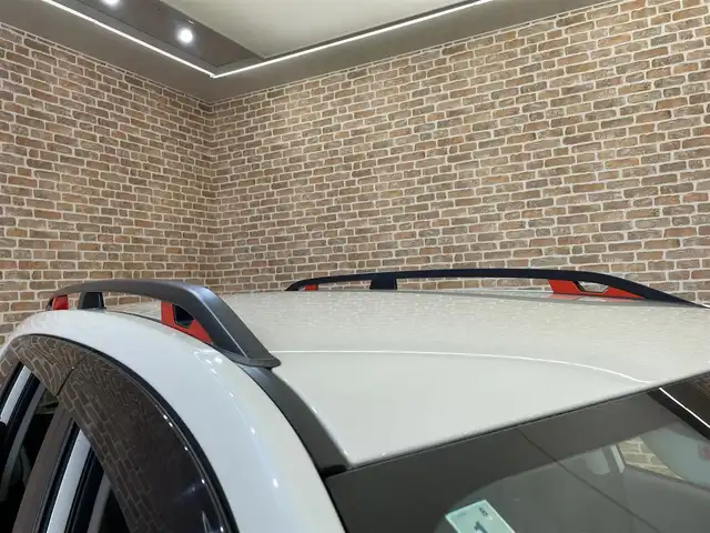 スバル フォレスター ハイブリッド X－ブレイク 岩手県 2021(令3)年 3.4万km クリスタルホワイトP ４WD/e-BOXER/ルーフレール/アイサイトツーリングアシスト/プリクラッシュブレーキ/全車速追従機能付きクルーズコントロール/アクティブレーンキープ/AT誤発進抑制機能/コーナーセンサー/ステアリング連動ヘッドランプ/X-MODE/ヒルディセントコントロール/パワーシート/シートヒーター/ステアリングヒーター/純正ナビ/（CD/DVD/フルセグ/USB/Bluetooth）/ステアリングスイッチ/バックカメラ・サイドカメラ/ETC2.0/ドライブレコーダー/LEDヘッドライト/純正17インチアルミホイール