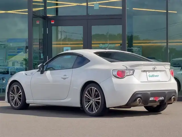トヨタ ８６ GT 東京都 2012(平24)年 7.1万km サテンホワイトパール 社外ナビ/フルセグ/ETC/TEINダウンサス/パドルシフト/スマートキー/オートライト/純正17インチAW