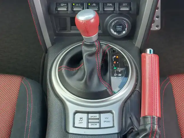 トヨタ ８６ GT 東京都 2012(平24)年 7.1万km サテンホワイトパール 社外ナビ/フルセグ/ETC/TEINダウンサス/パドルシフト/スマートキー/オートライト/純正17インチAW