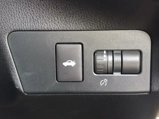 トヨタ ８６ GT 東京都 2012(平24)年 7.1万km サテンホワイトパール 社外ナビ/フルセグ/ETC/TEINダウンサス/パドルシフト/スマートキー/オートライト/純正17インチAW