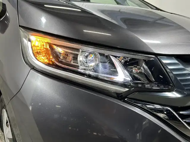 ホンダ フリード ハイブリット G ホンダセンシング 大阪府 2017(平29)年 1.7万km モダンスティールM 純正SDナビ（CD/DVD/Bluetooth）/フルセグTV/バックカメラ/衝突軽減システム/レーンアシスト/ドライブレコーダー/アイドリングストップ/クルーズコントロール/プッシュスタート/両側パワースライドドア/LEDヘッドライト/ETC
