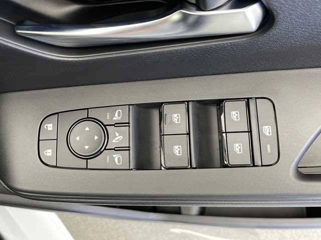 日産 セレナ e－パワー ハイウェイスター V 長野県 2025(令7)年 0.1千km プリズムホワイト 純正メモリナビ/（フルセグTV／USB／Bluetooth）/アラウンドビューモニター/プロパイロット/・クルーズコントロール（追従あり）/・前方衝突防止支援/・踏み間違い衝突防止支援/・車線逸脱防止支援/・車線逸脱警報/・後側方衝突防止支援/・後側方車両検知警報/ビルトインETC2.0/両側パワースライドドア/ハンズフリーオートスライドドア/デジタルインナーミラー/電動パーキングブレーキ/ブレーキオートホールド/LEDヘッドライト/オートマチックハイビーム/オートライト/16インチ純正アルミホイール/スマートキー/スペアキー1本/保証書/取扱説明書