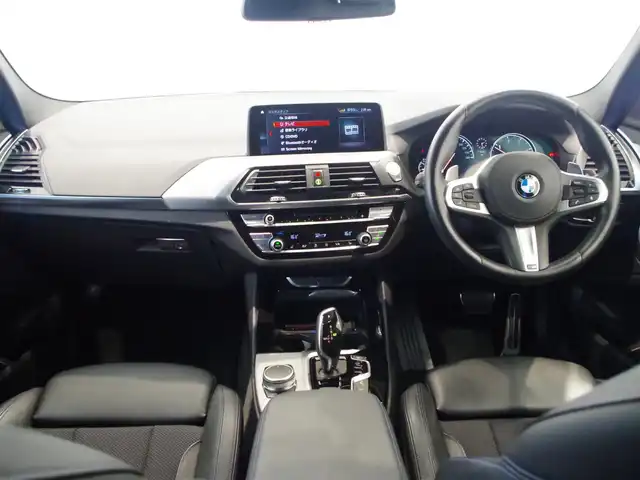 ＢＭＷ Ｘ３ xDrive20d Mスポーツ 岐阜県 2019(令1)年 2.7万km アルピンホワイトⅢ ドライビングアシストプラス/ACCアクティブクルーズ・コントロール（ストップ&ゴー機能付） /ステアリング&レーンコントロールアシスト /レーンディパーチャーウォーニング（車線逸脱警告システム） /レーン・チェンジウォーニング /アクティブ・サイドコリジョン・プロテクション /前車接近警告機能 /衝突回避被害軽減ブレーキ /事故回避アシスト /後車衝突警告機能 /クロストラフィックウォーニング（フロント&リヤ）　/パーキングアシストプラス/パーク・ディスタンス・コントロール （フロント&リヤ、ビジュアル表示機能付） /パーキング・アシスト（並列・縦列） /トップ・ビュー ー サイド・ビューカメラ ー リヤビュー・カメラ（予想進路表示機能付）　/地デジＴＶ　/ヘッドアップディスプレイ ヒートシーター /パワーシート　/純正ナビ　/電動リアゲート
