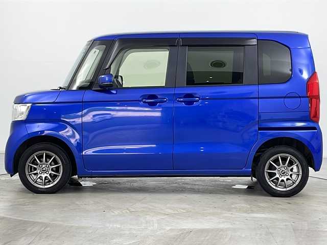 ホンダ Ｎ ＢＯＸ G ホンダセンシング 道央・札幌 2018(平30)年 2.3万km ブリリアントスポーティブルーメタリック2トーン ・4WD/・純正ナビ＆ＴＶ＆ＢＴ＆ＤＶＤ＆ＣＤ＆ＳＤ/・バックカメラ/・Ｈｏｎｄａ ＳＥＮＳＩＮＧ/・ＡＣＣ/・ワンオーナー/・寒冷地仕様/・前席シートヒーター/・ドアミラーヒーター/・ビルトインETC/・ＬＥＤヘッドライト/・オートハイビーム/・オートライト/・スマートキー（エンジンスターター一体型）/・スペアキー2本/・冬タイヤスチールホイール付積込