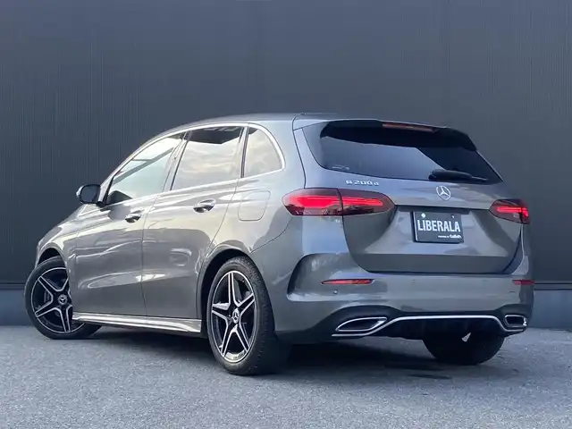 メルセデス・ベンツ Ｍ・ベンツ Ｂ２００ｄ AMGライン 栃木県 2023(令5)年 1.3万km マウンテングレー パノラマサンルーフ　/アドバンスドパッケージ  /HUD /レーダーセーフティパッケージ /全方位カメラ　/純正ナビ　/フルセグ　/パワーシート　/シートヒーター　/ハーフレザー　/電動リアゲート　/ETC /マルチビームLED/純正18インチAW